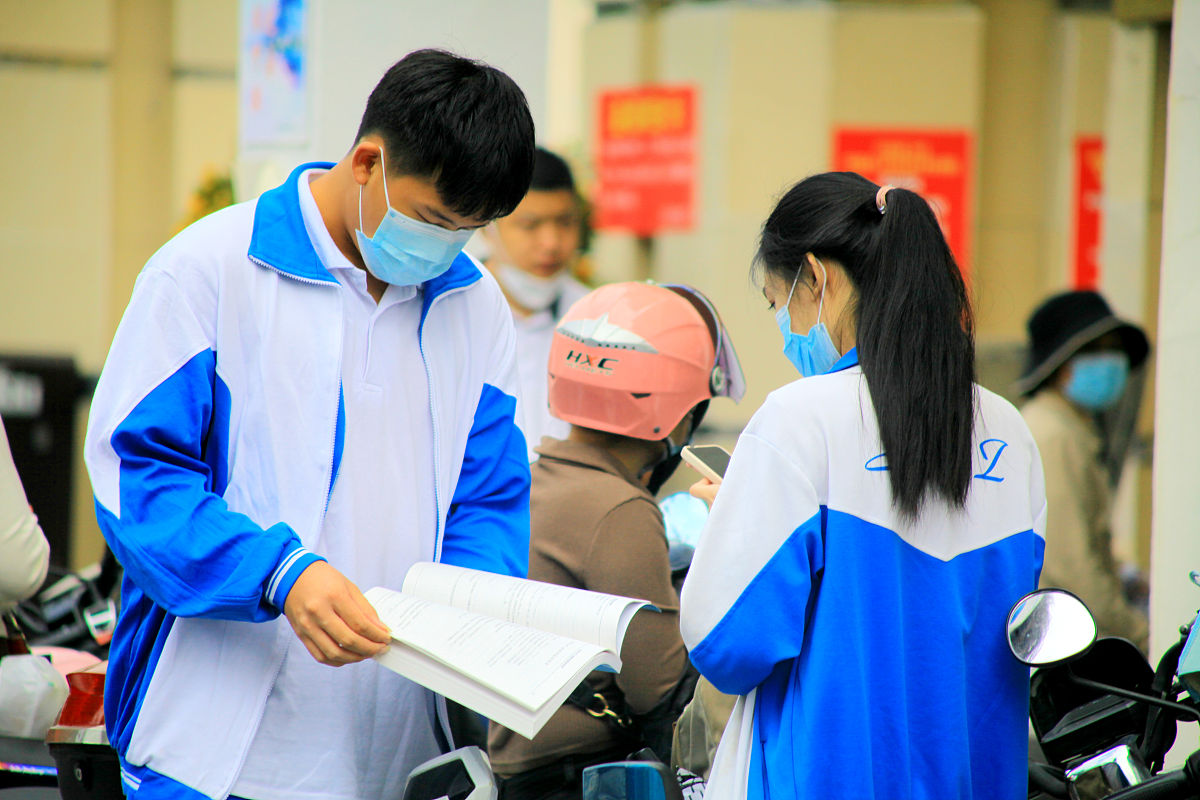 普定职业技术学校2021年招生办电话-专业设置及报名咨询