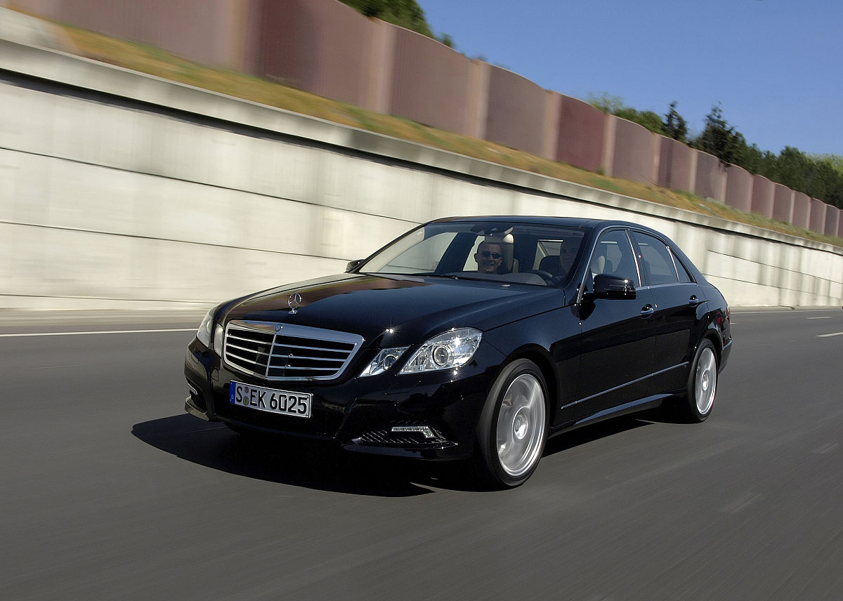 2009年3月20日,西班牙马德里,奔驰mercedes e-class在国际汽车零配件