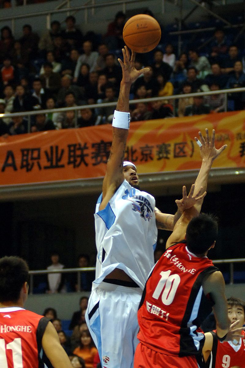 红河高中毕业生选择中专学校：我的未来规划