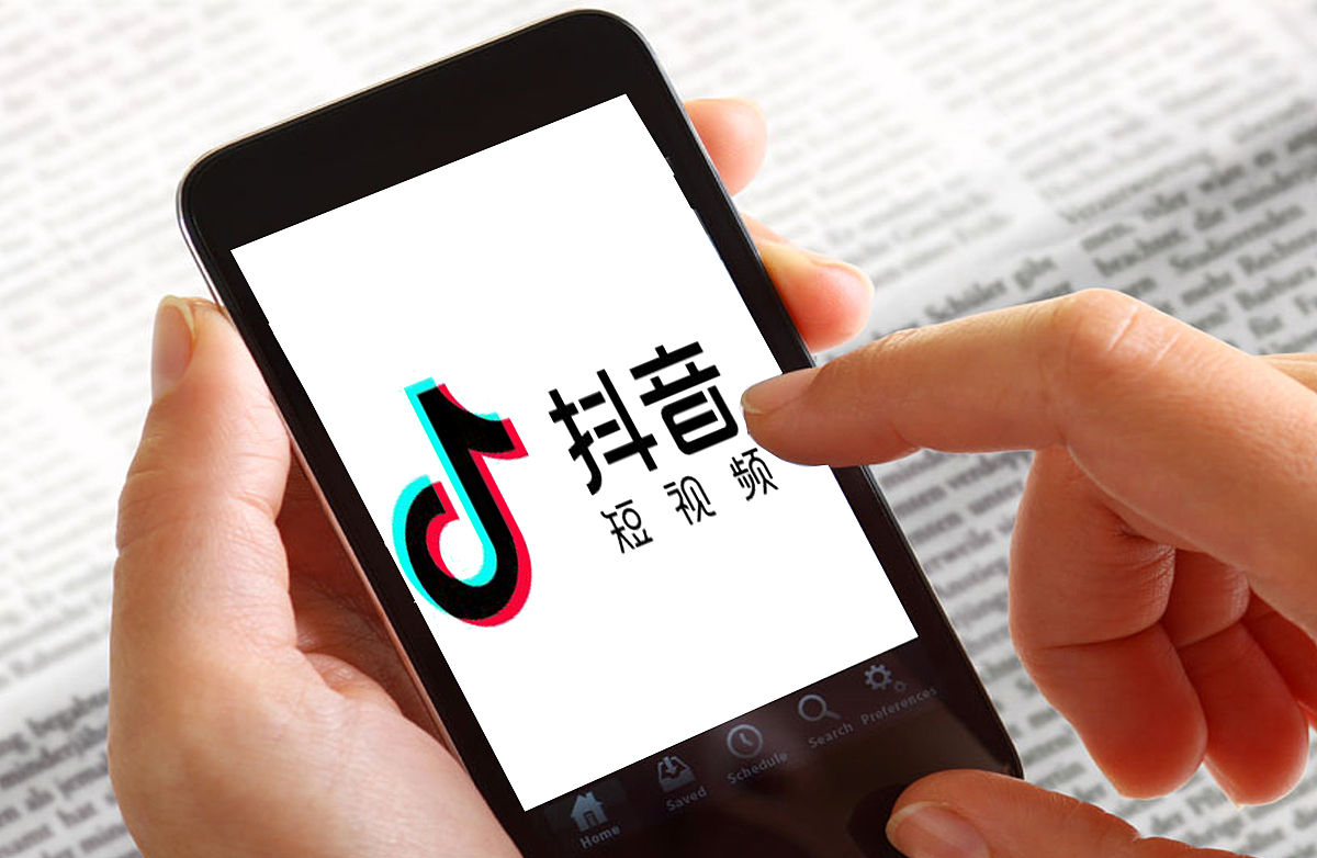 我是一名高中信息技术老师我想在抖音通过创作视频获取收益目前各个赛道竞争激烈你能帮我选择一个发展潜力巨大而目前还没有人做的赛道吗你能帮我推荐一些吗？