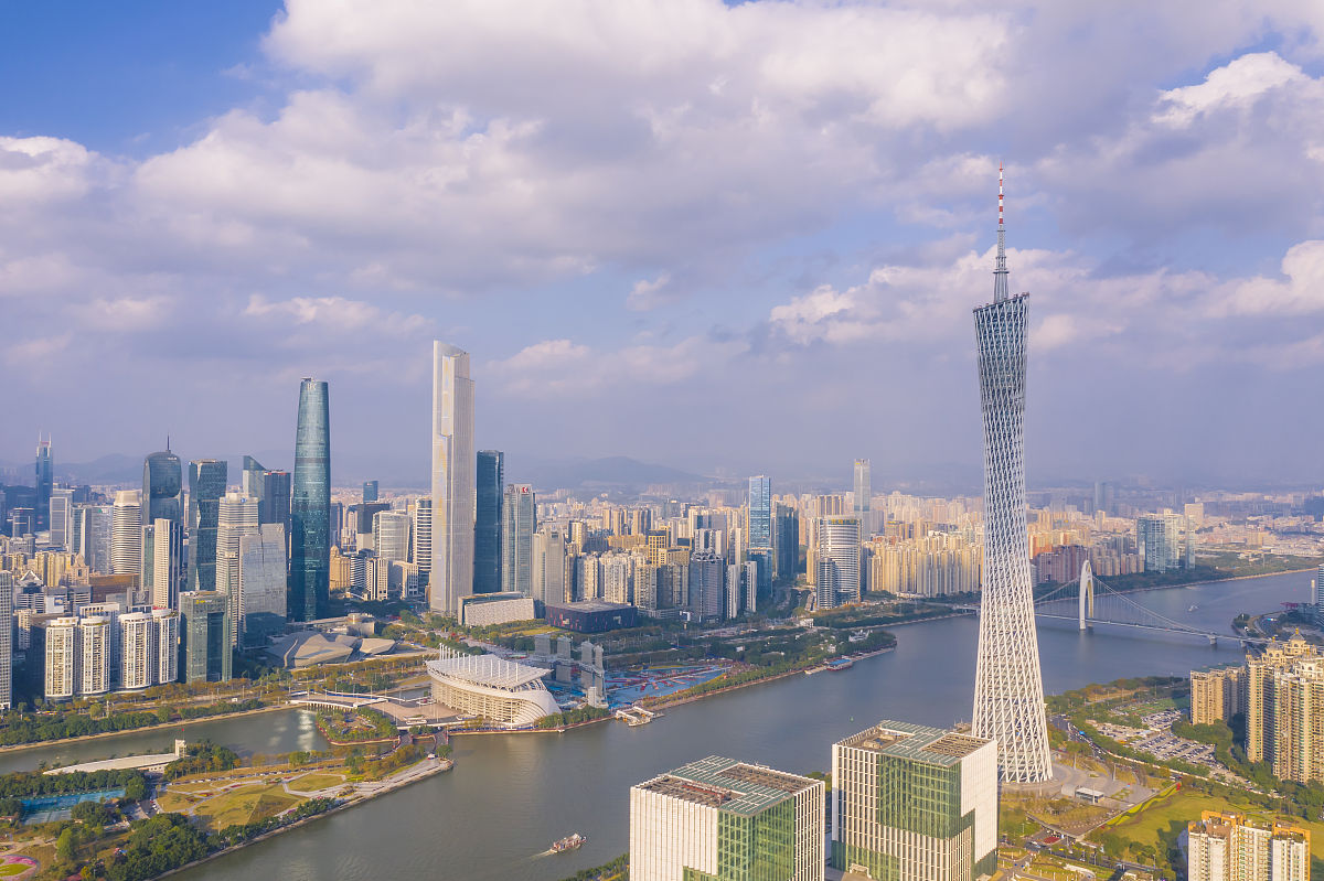 2019年2月6日,广州,航拍珠江两岸,广州电视塔.