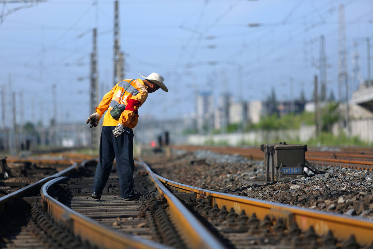 成都铁路学校专业就业前景：热门方向、就业优势及发展趋势