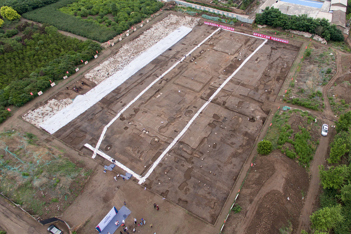 古代涉水工程的智慧：都江堰与汉长安城排水涵洞