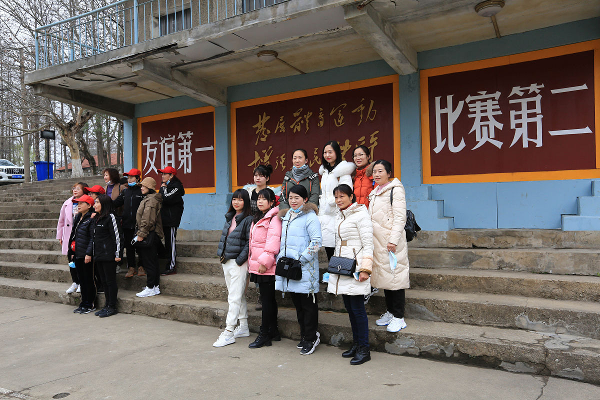 临沭县青云镇中心完小 学校年度工作计划 家庭教育