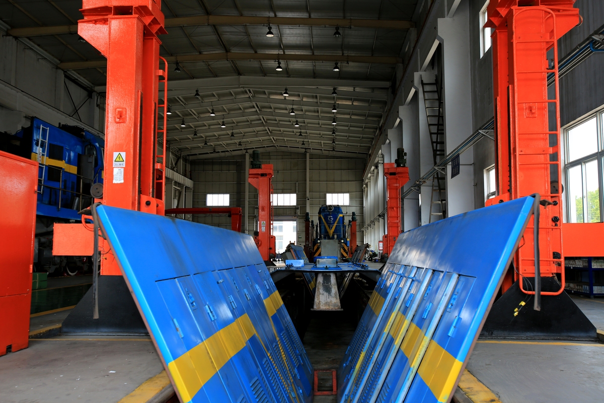 洛阳一拖车架安全架制造厂参观感想 - 安全、高效、品质保证