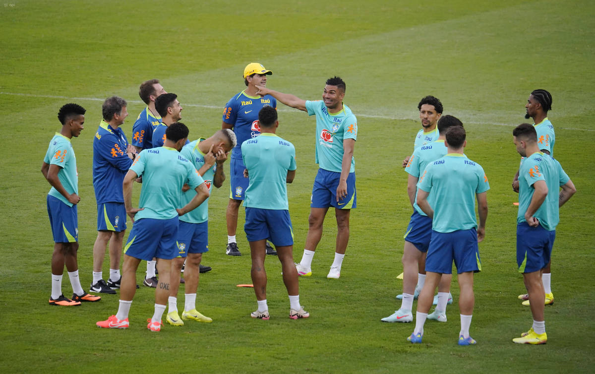 足球专项教练 | 热爱足球，经验丰富，致力于球员发展