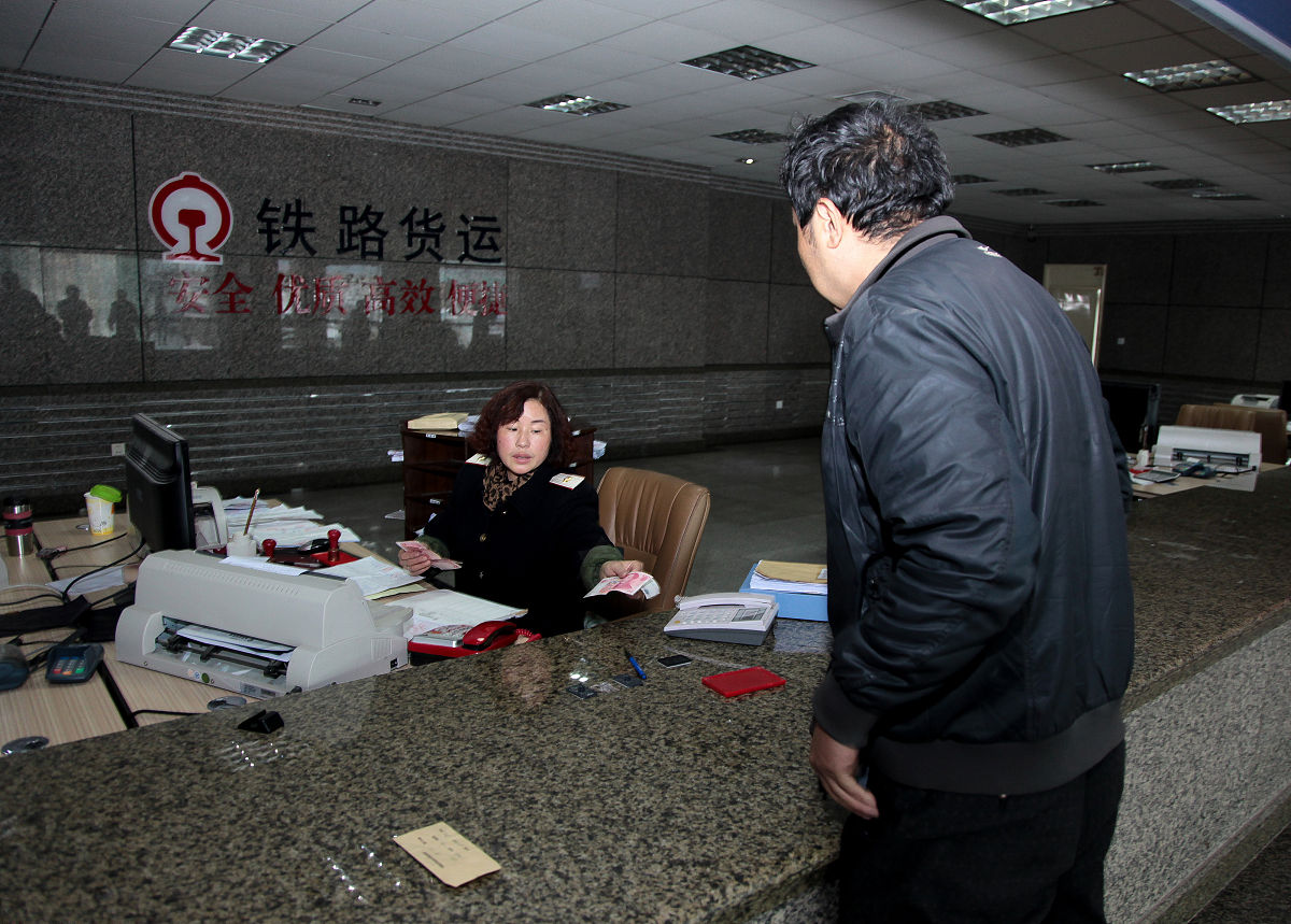 贵阳有物流管理专业的学校用发