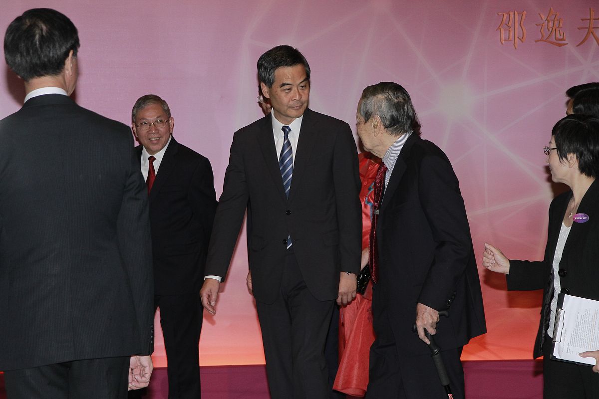 24分之9化成最简分数