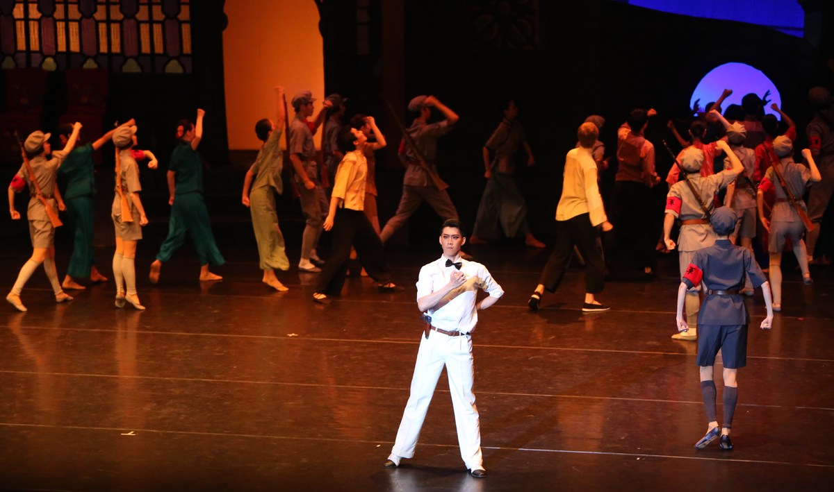 优美开场白：沉浸艺术盛宴，感受生命无限可能