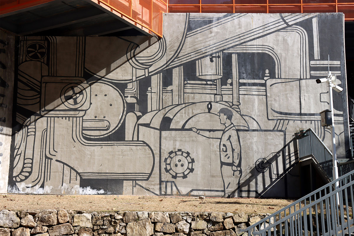 柞水县职业中等专业学校招生专业 - 机电、汽车、计算机、旅游等热门专业