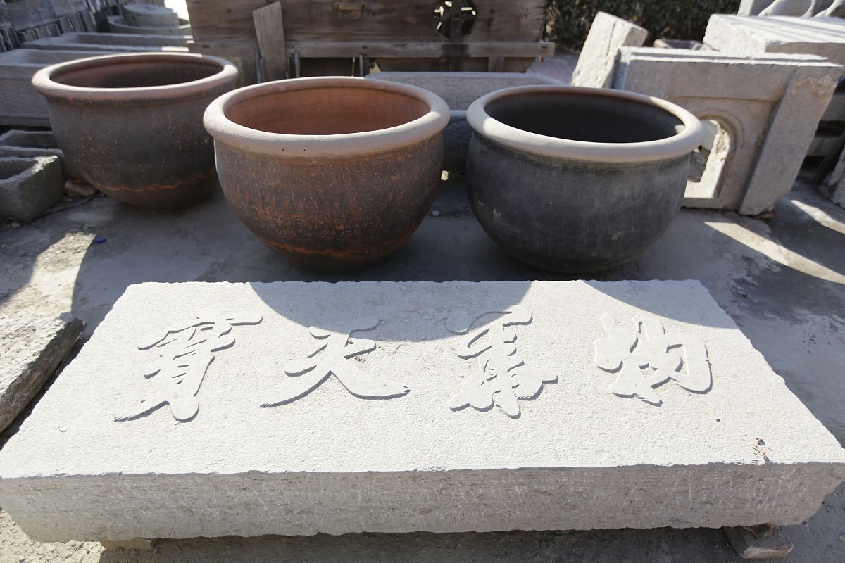 石雕鱼缸荷花缸：诗意之美，如梦似幻