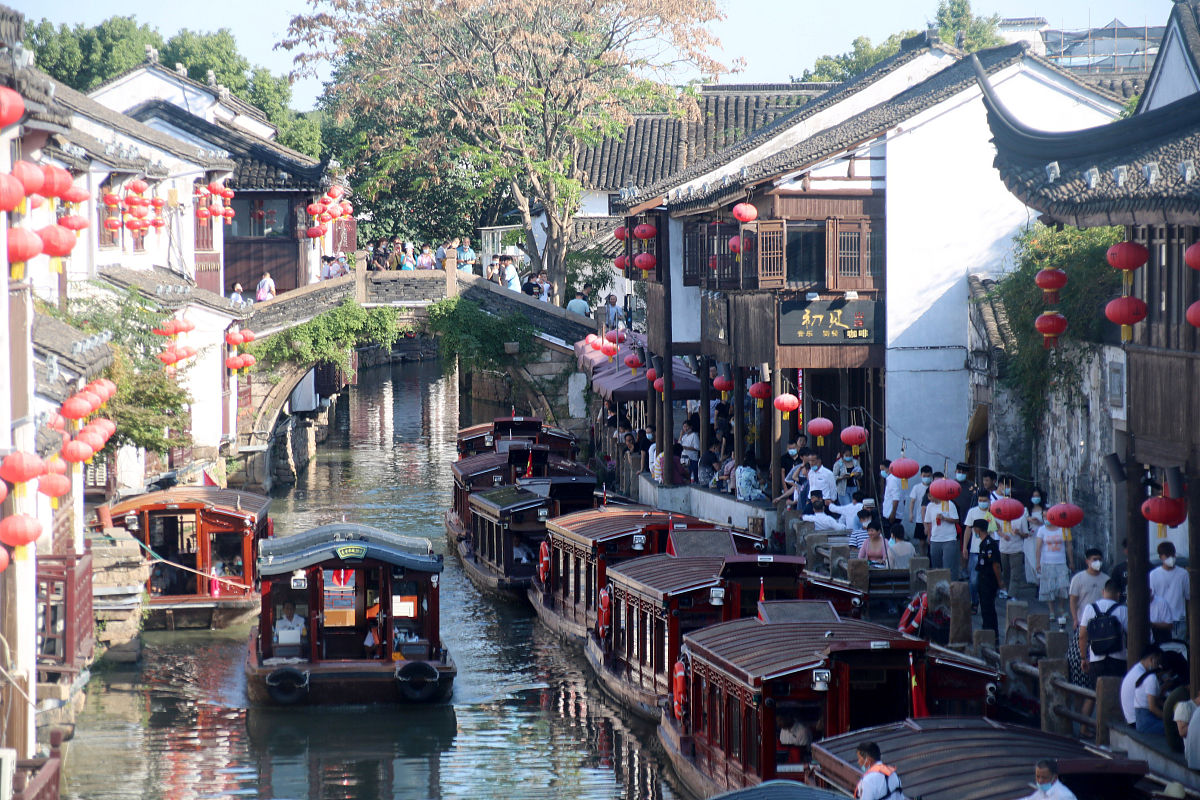 苏州旅游攻略：探秘园林、品尝美食、感受历史文化