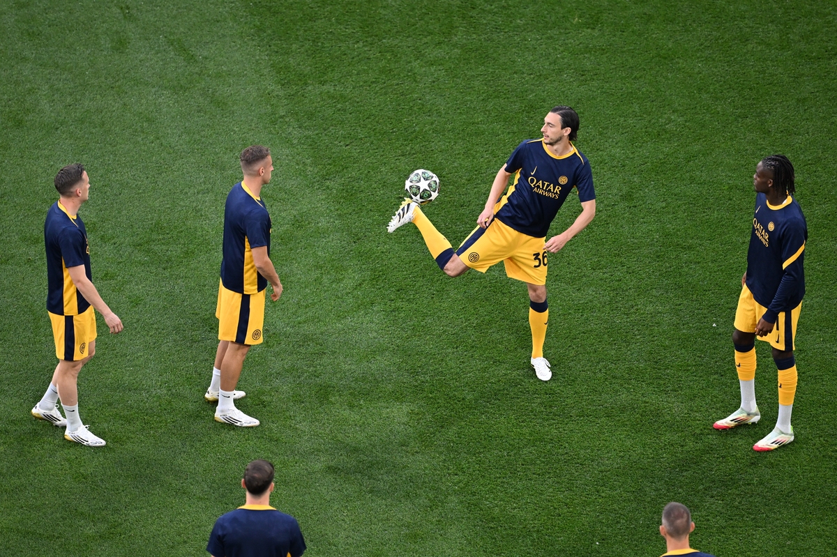 梅西最擅长的位置：右边锋、中锋还是自由人？