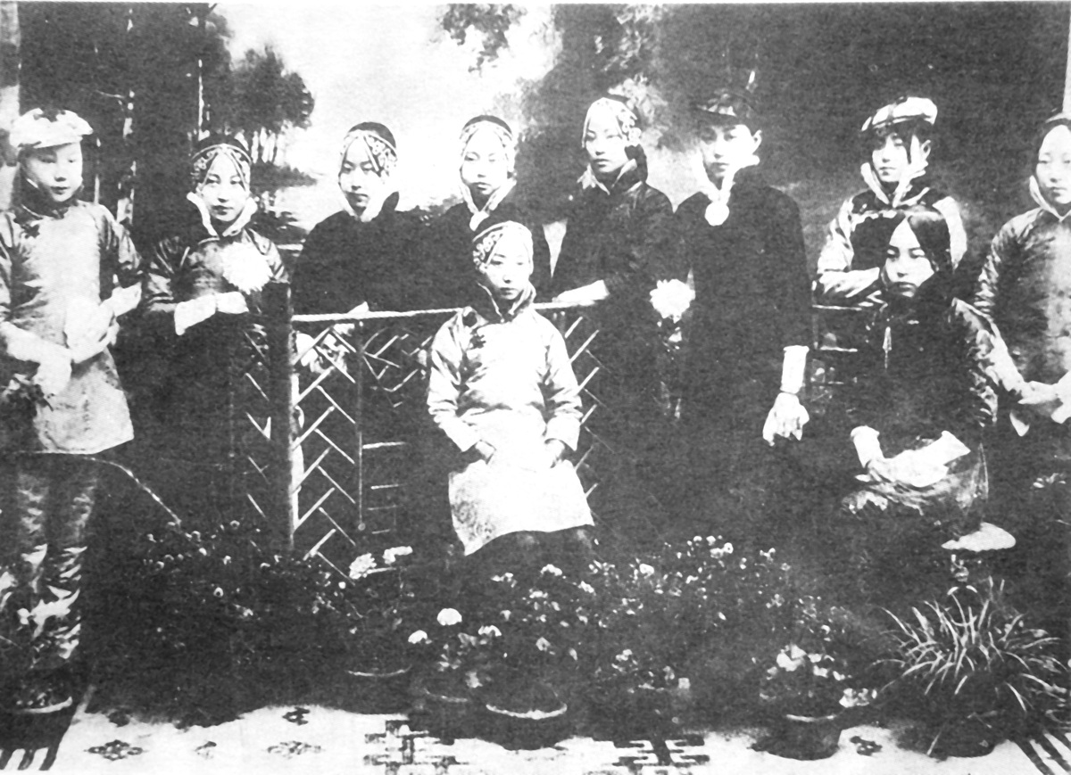 1920年,名噪上海的妓女"十美图"