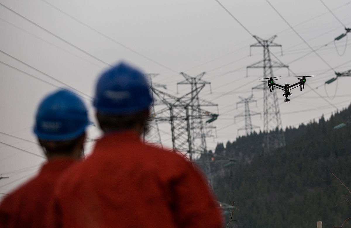 无人机系统安全防护：全方位保障作战可靠性