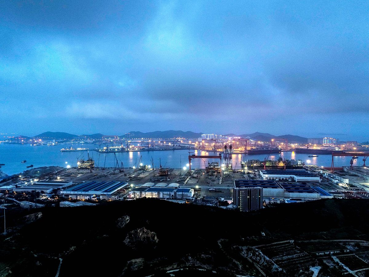 2018年8月6日,青岛西海岸新区海西湾修造船基地.