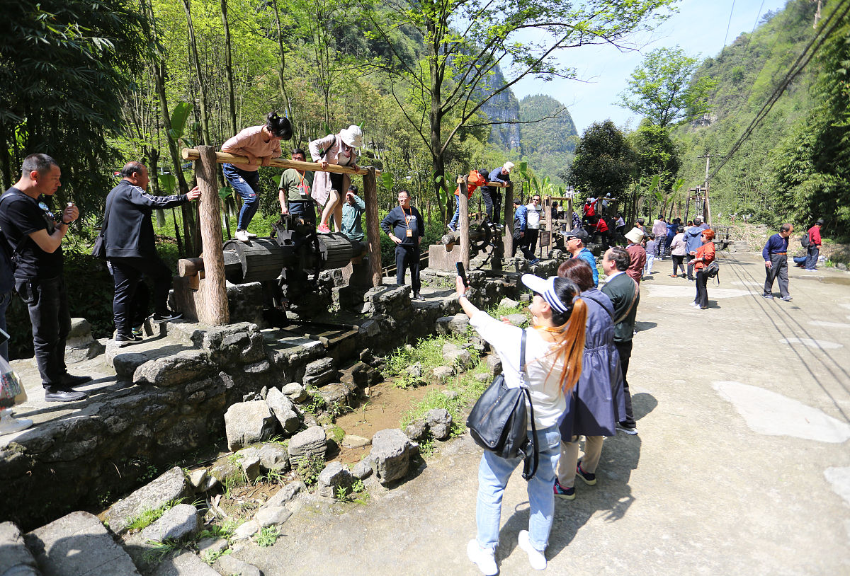 探秘阜平顾家台村：95后团建活动首选地