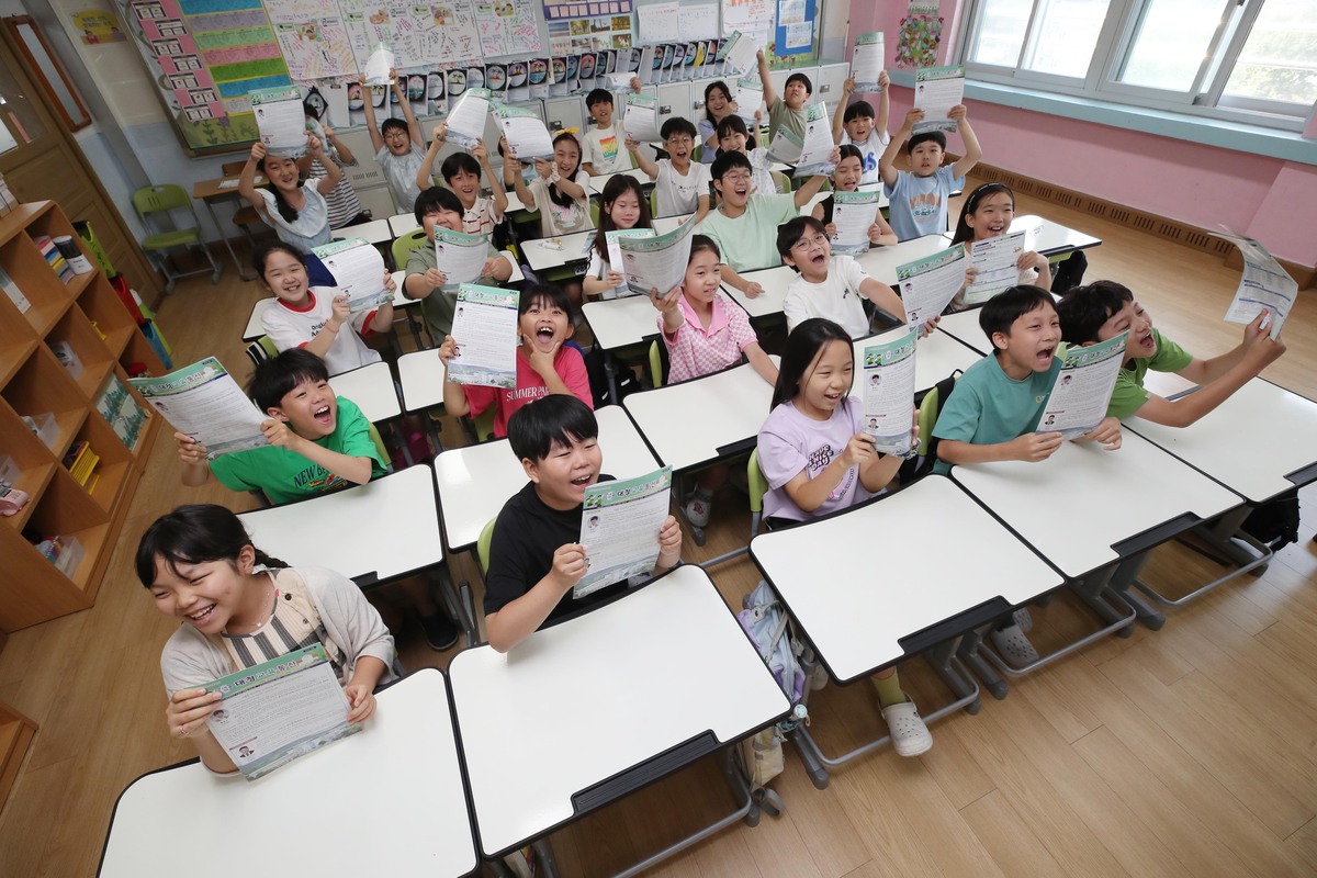 学生上课说话的原因：行为举止和课堂纪律