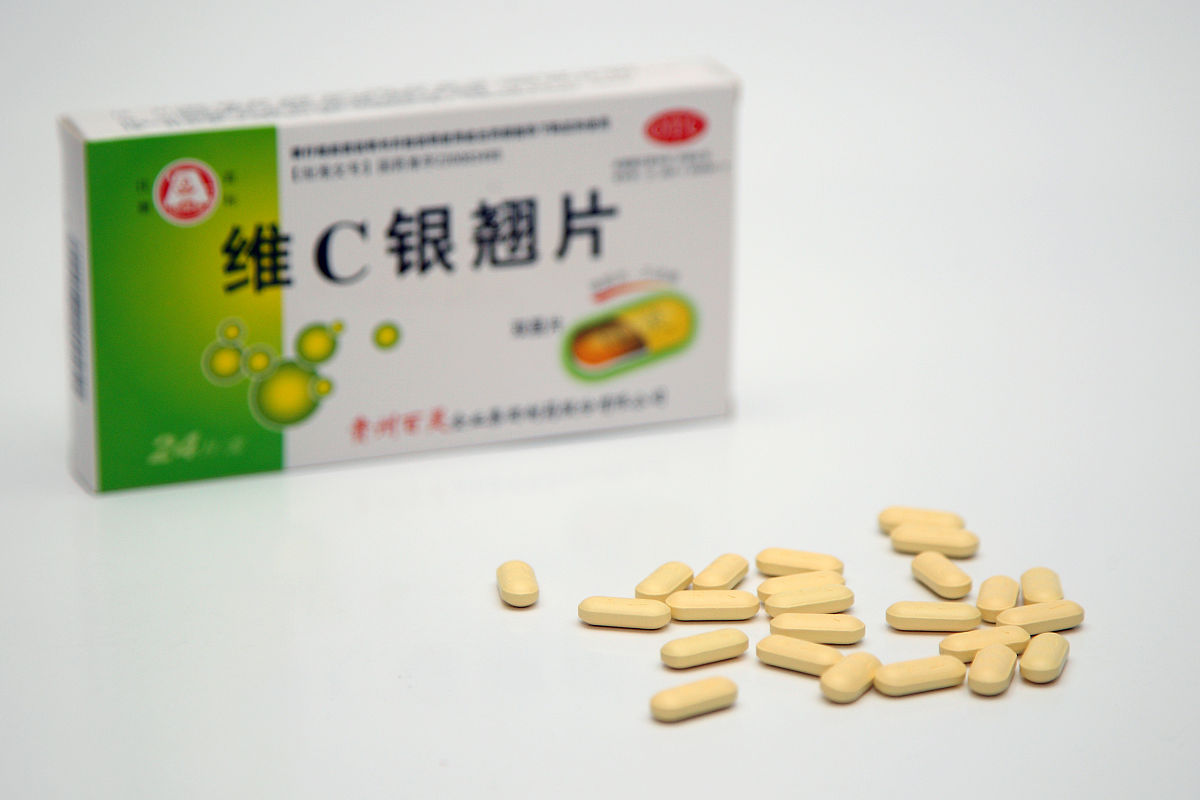 写一条健胃消食片的传播文案不少于300字