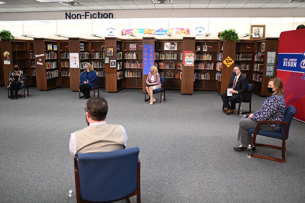 鹤山市第一中学地址在哪里-怎么去