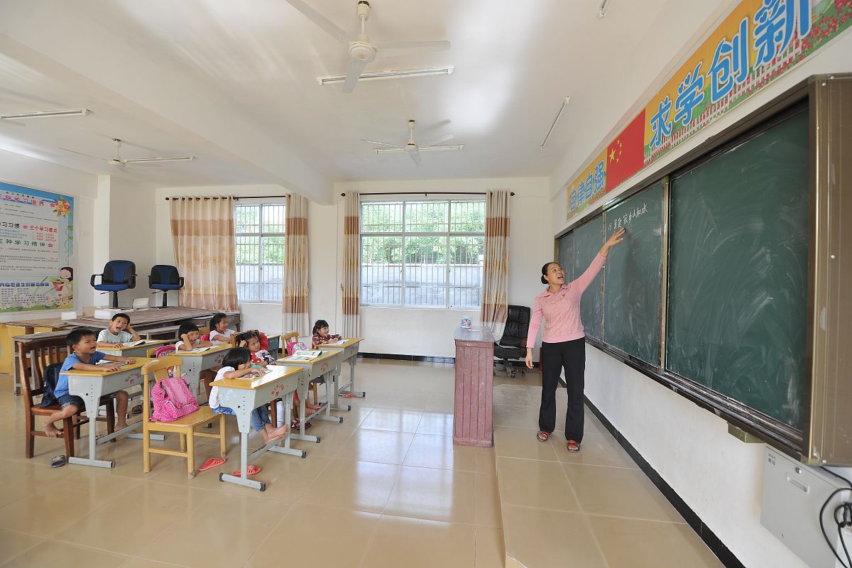 成都3+2学校教学条件及学生发展建议