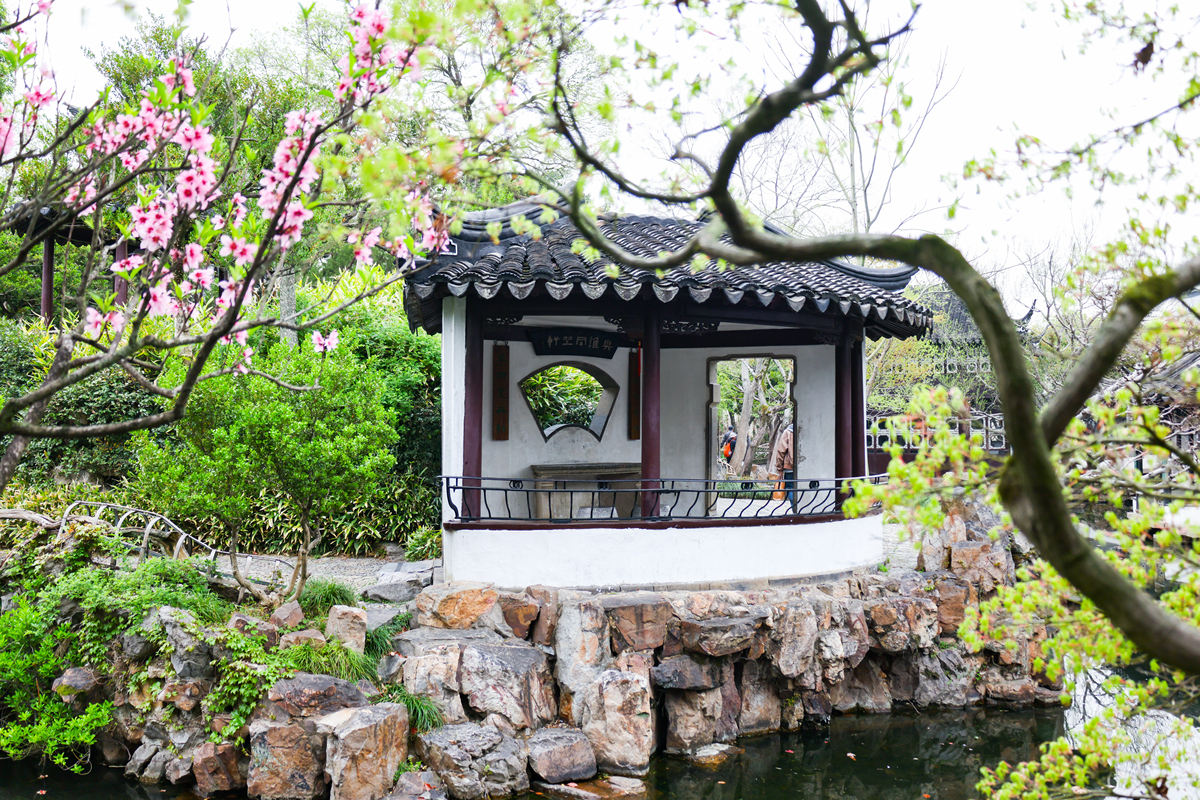 描述庭院景观古风文案