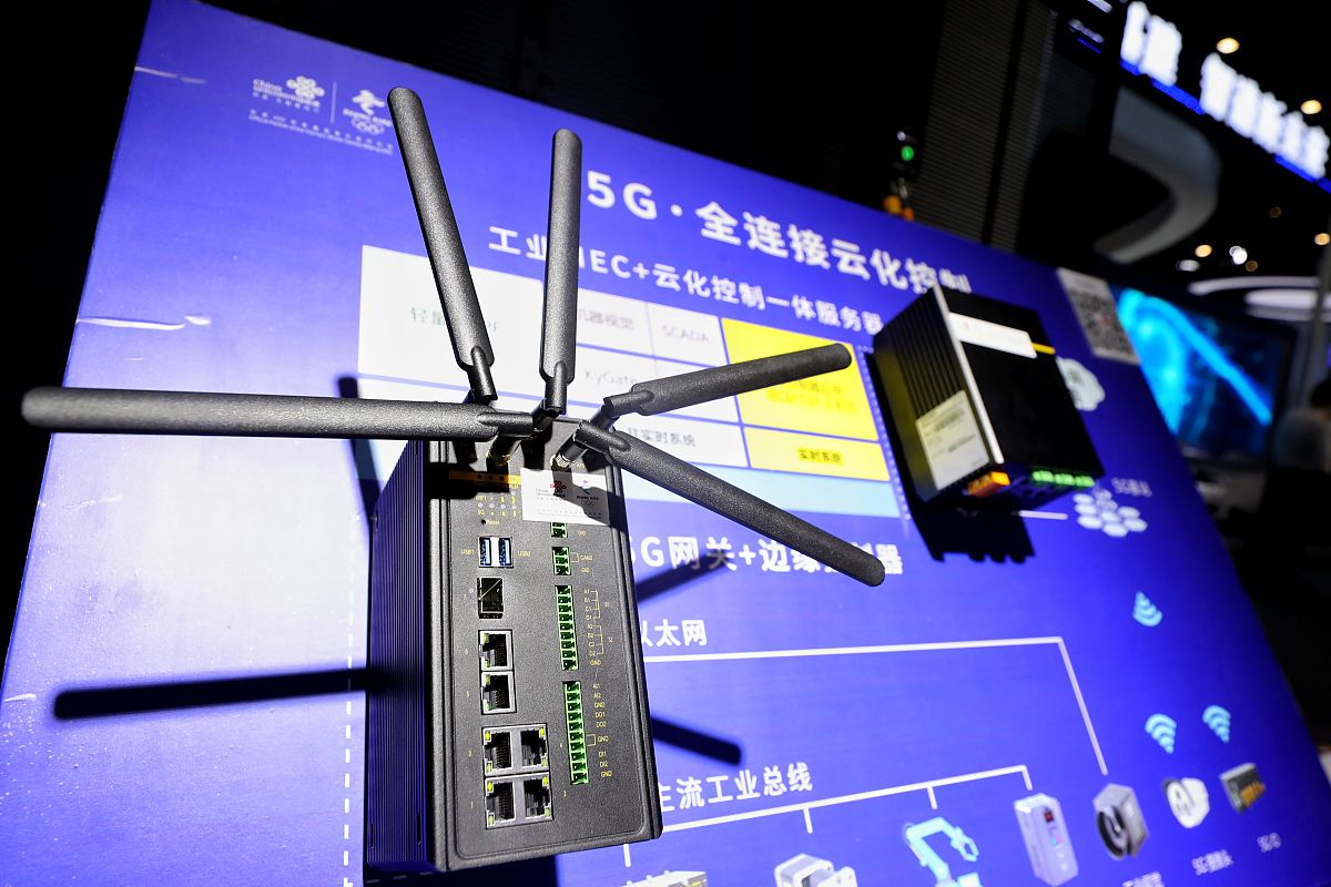 数学在控制科学中的应用以四旋翼无人机为例的论文提纲