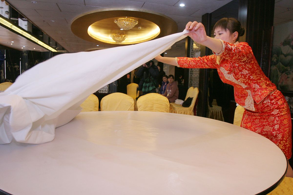 重庆经贸中等专业学校中餐烹饪是什么办学层次的