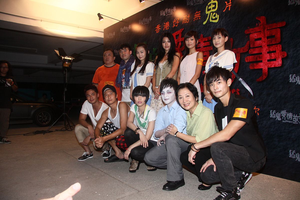 2011年8月31日,香港,电影《猛鬼爱情故事》于西贡一学校进行拍摄.罗仲
