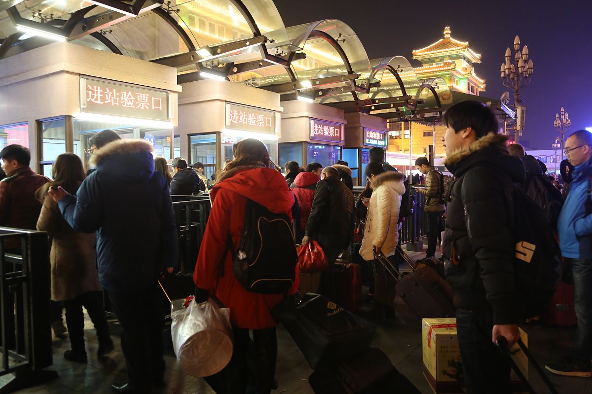  2016年2月6日,北京,北京火车站春运大潮.(如有下载使用,请署名,李三