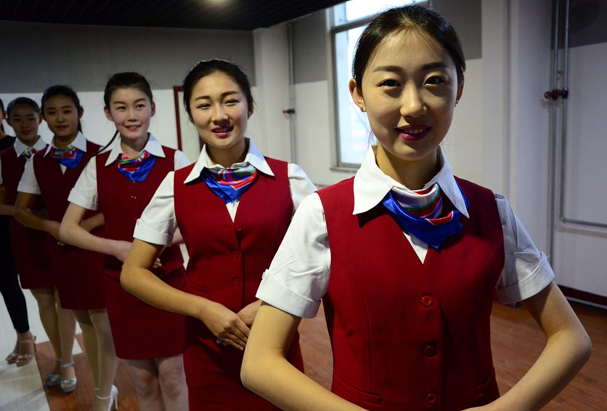 昆明空乘航空学校报名费用，地址及学校介绍