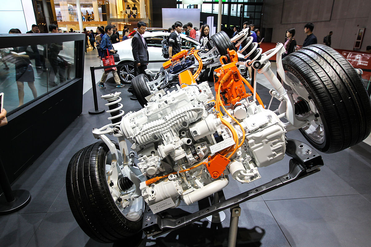 中国新能源汽车电机及底盘存在的问题：效率、稳定性、维修、安全等挑战