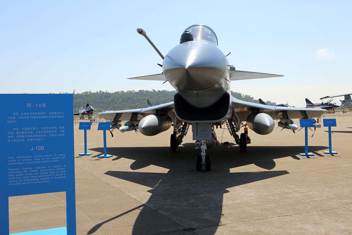 空军预警机发展历程及经验论文5000字