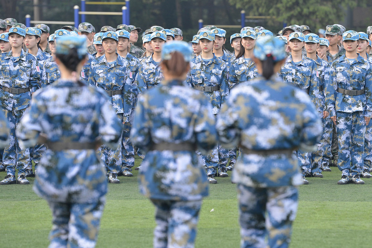 男生就读贵阳航空学校好不好