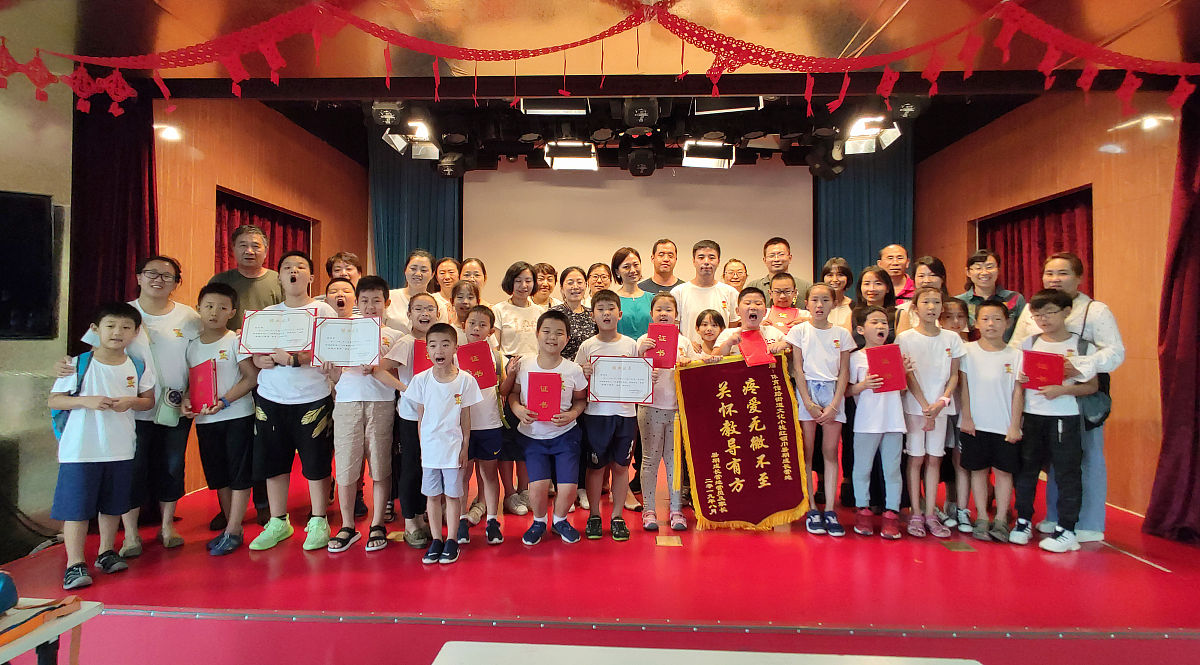 我校荣获泸州市第二届经典诵读大赛二等奖 - 彰显师生风采，展现教育实力