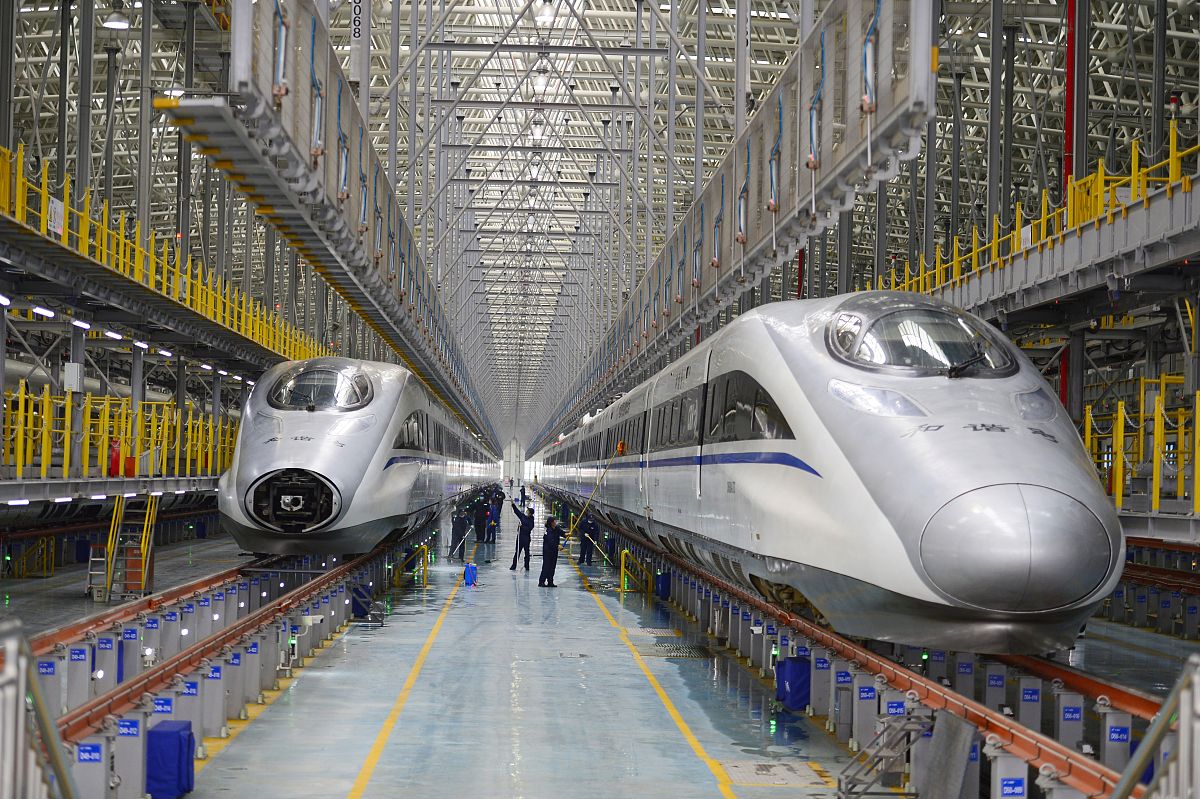 成都市航空学校地勤专业招生要求 - 2019年