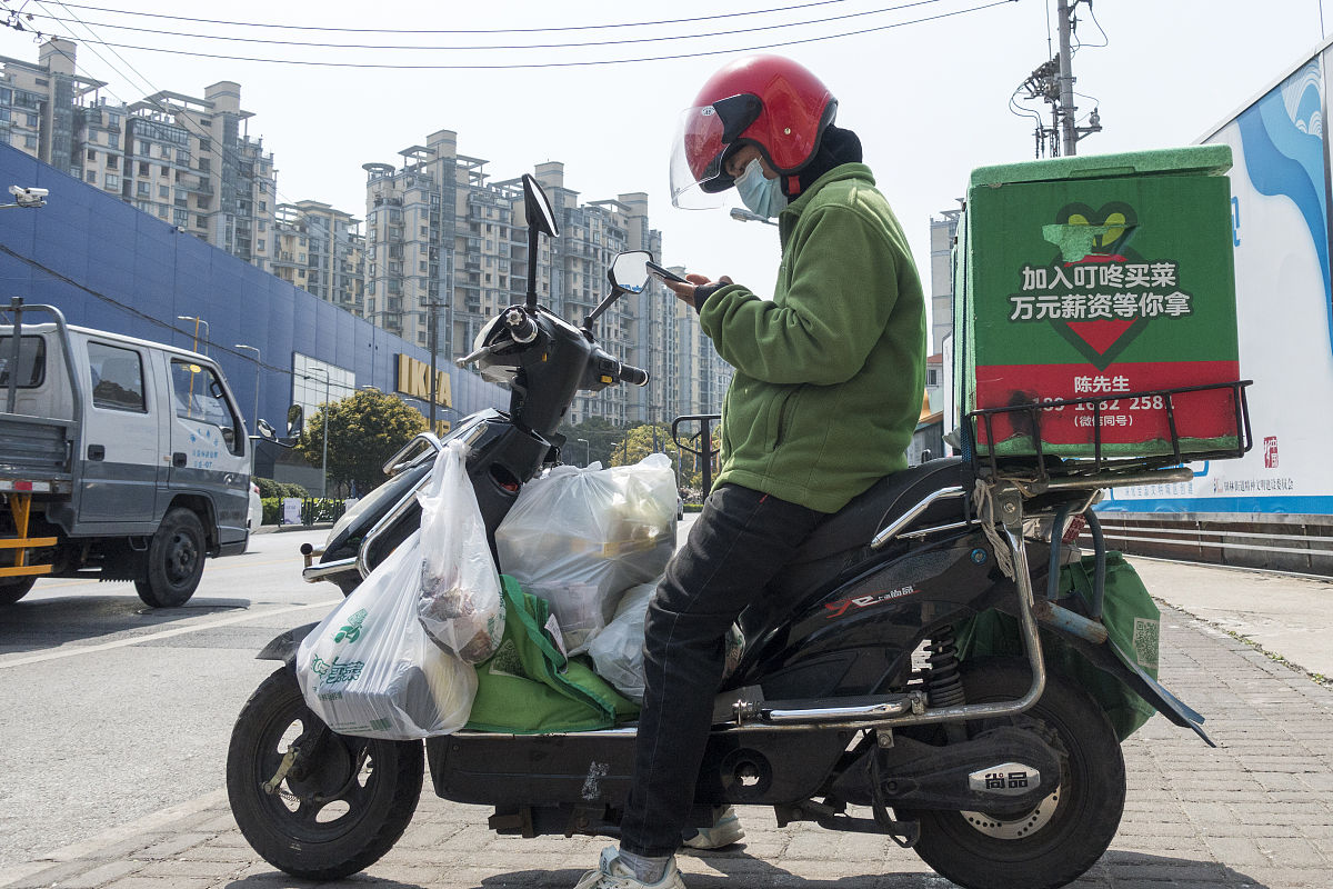 佛山市电动摩托车政策执行违规处罚反馈不及时：流程繁琐、效率低下是症结