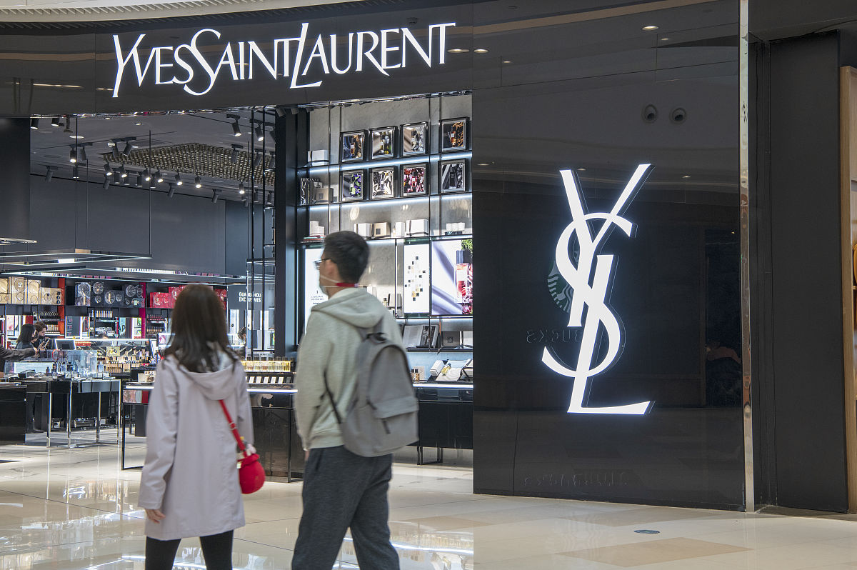 YSL是什么？法国奢侈品牌Yves Saint Laurent 简介