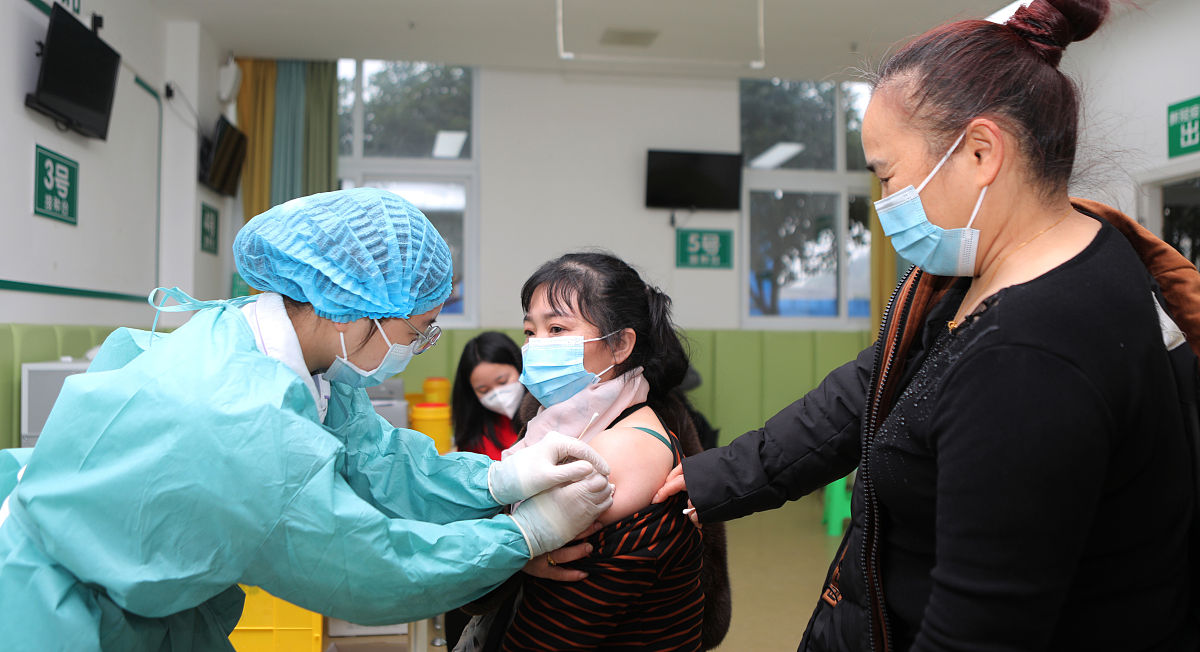 重庆护理专业学校康复专业就业方向：医院、康复中心、社区、养老院
