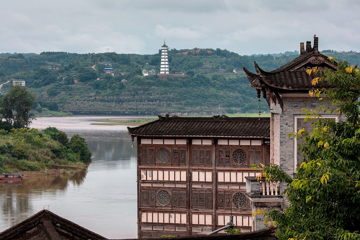 2020年重庆旅游学校影视动漫设计与制作招生联办类