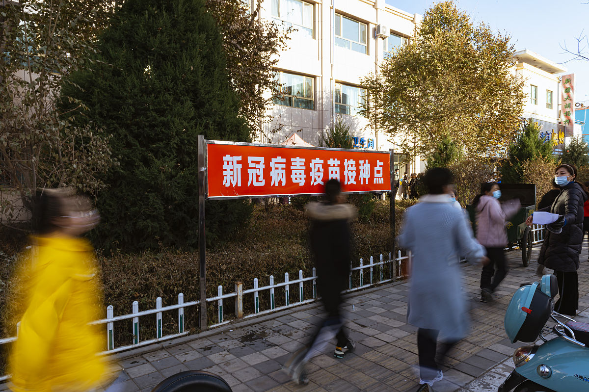 遵化市老百姓有困难怎么联系媒体曝光？要求：写一篇1000字左右的文章不能出现电话。