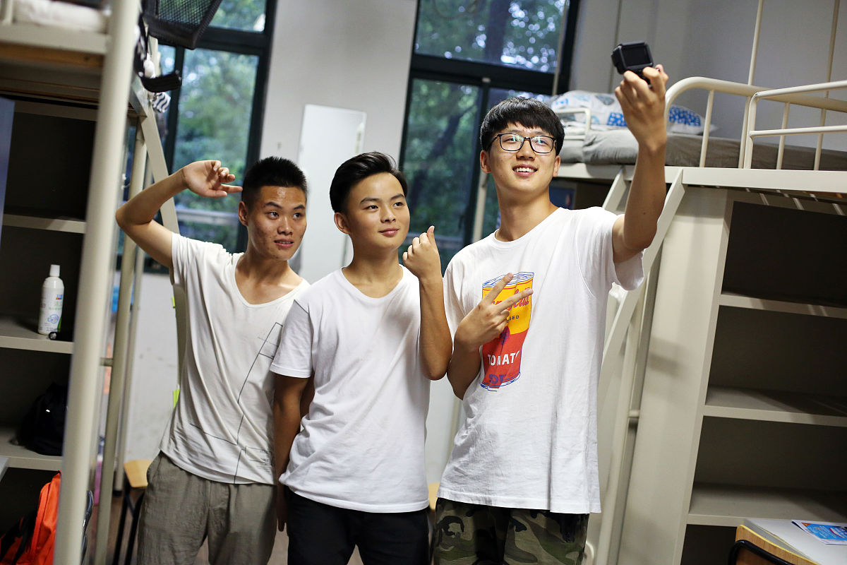 公寓故事：遇见美好时光，记录青春岁月