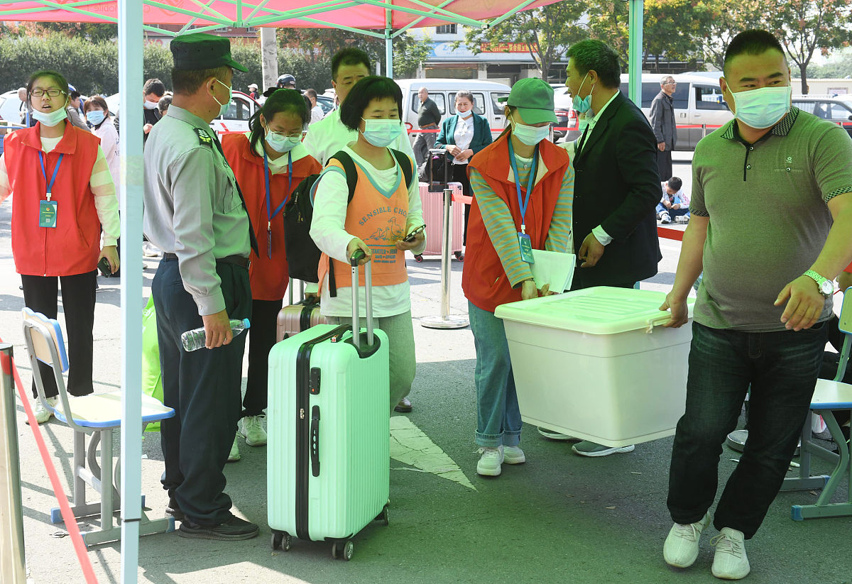 大专幼师学校和中专幼师学校