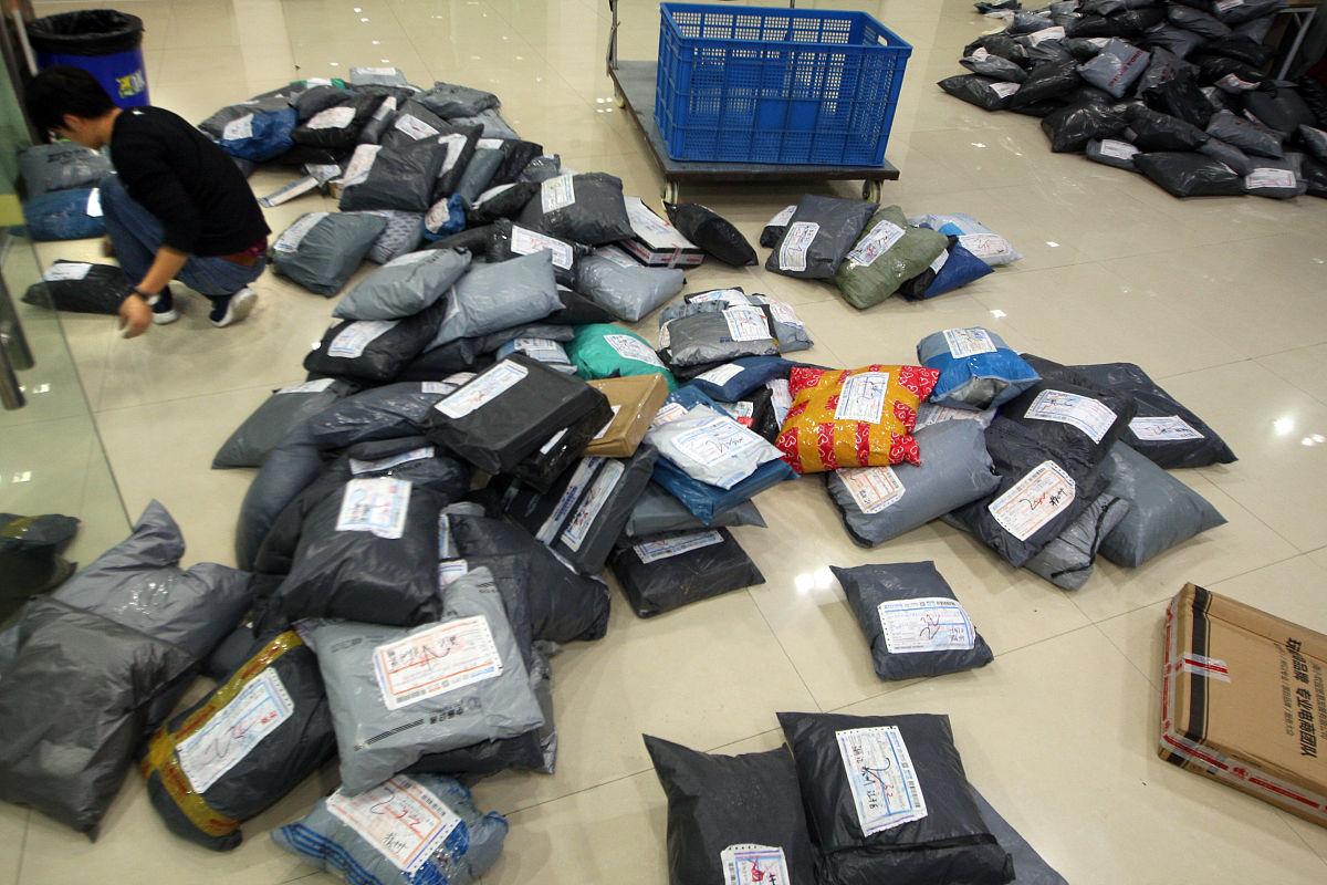 利用74ls161的异步清零设计一个十九进制计数器 帮我用250字描述