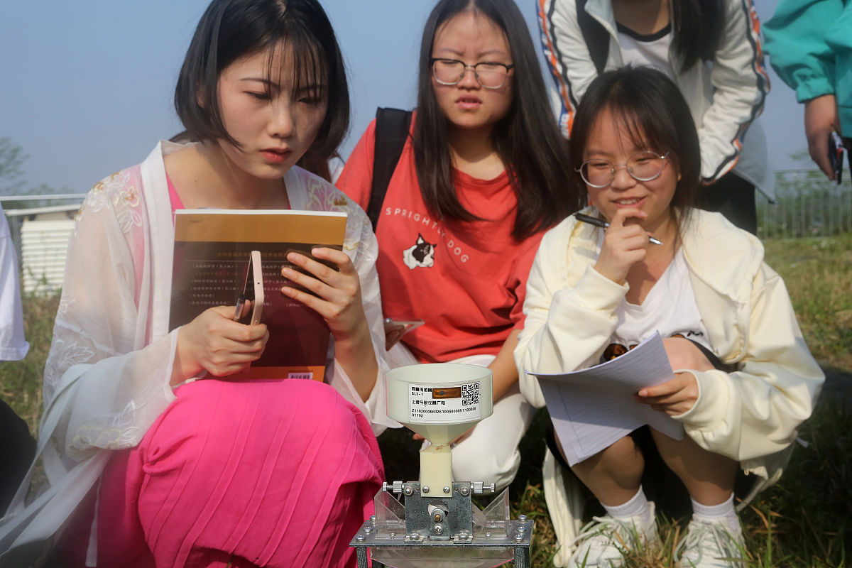 铜川初中女生上什么中专学校好好不好