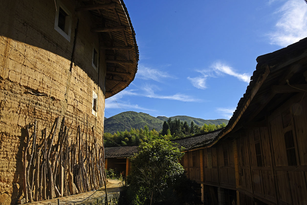 全球化语境下中国乡土建筑的挑战与机遇