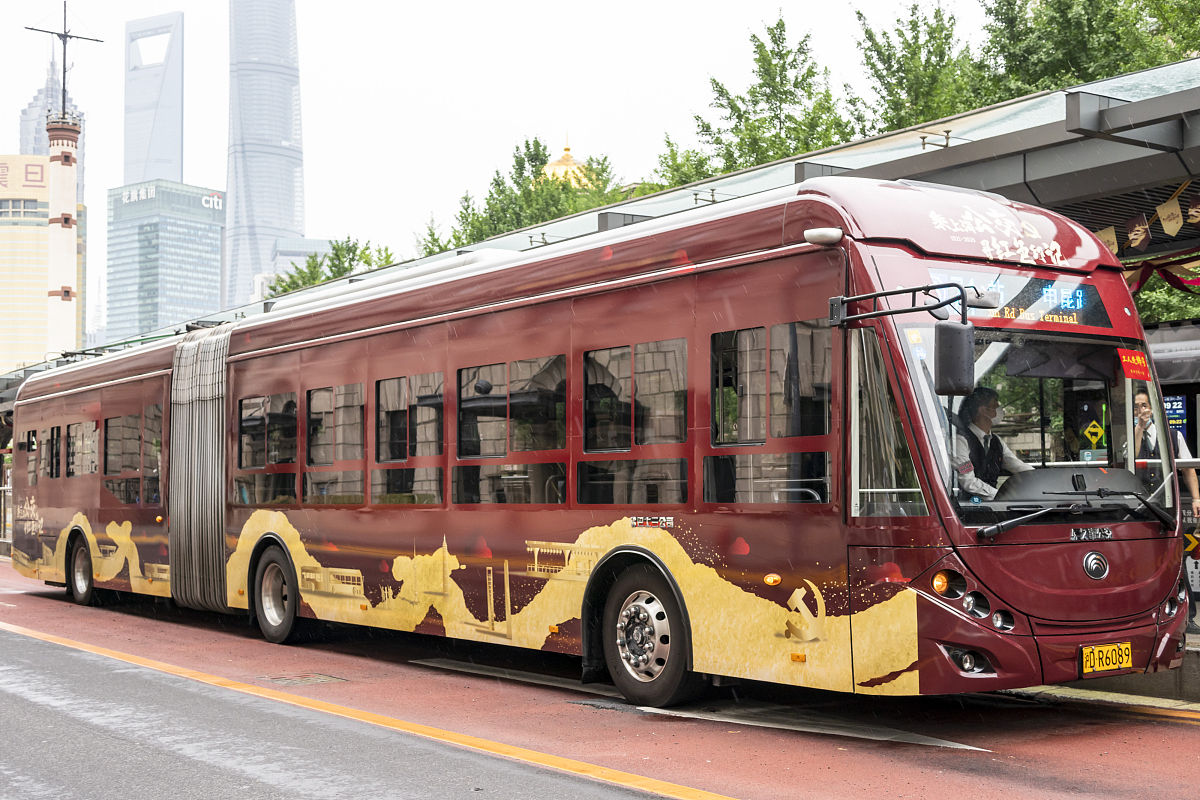 上海公交车提供上海话语音播报服务，方便老年人出行