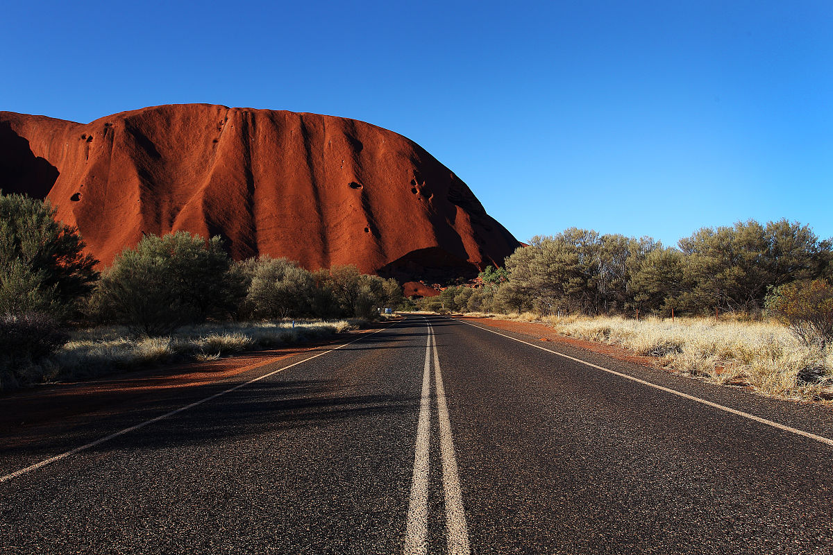 甘肃开设旅游服务与管理专业的中专中职学校有哪些