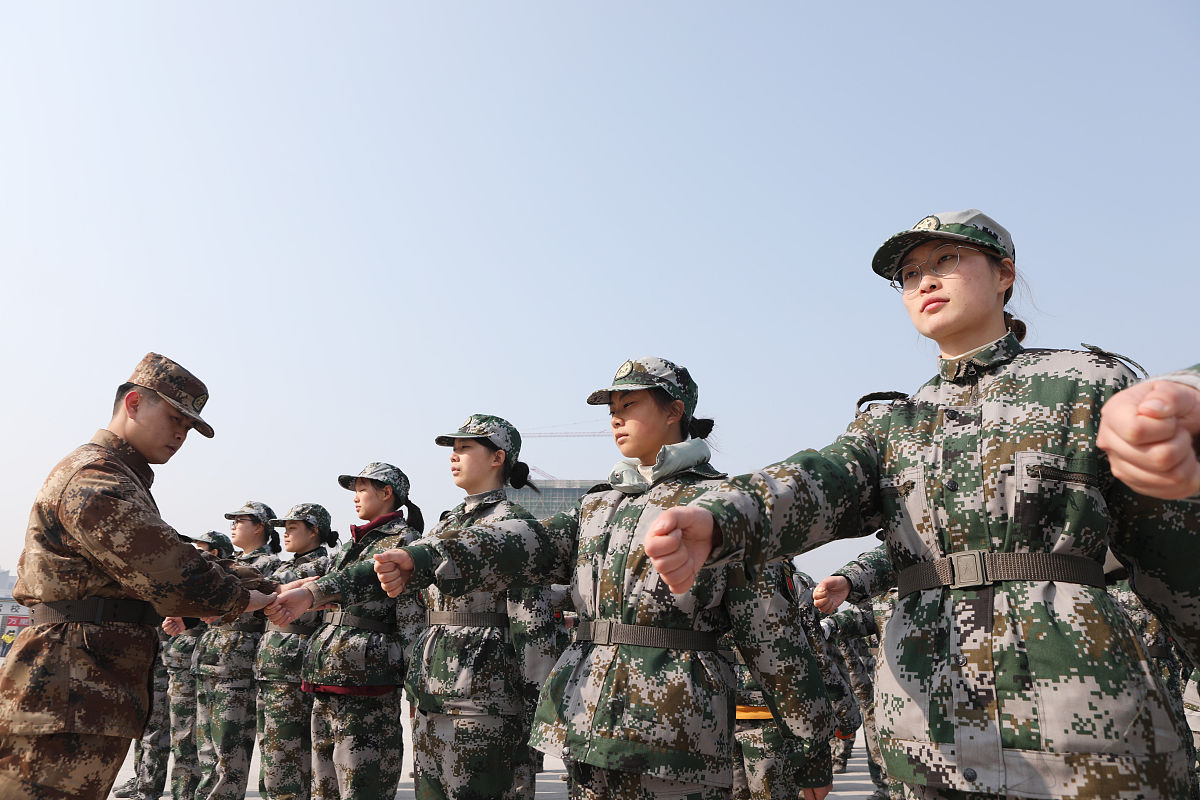 重庆大学城市科技学院航空服务专业好就业吗