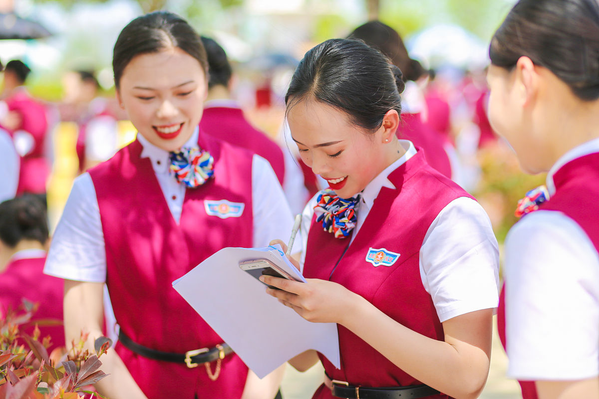 初中没考上高中想到成都学航空专业哪个学校好